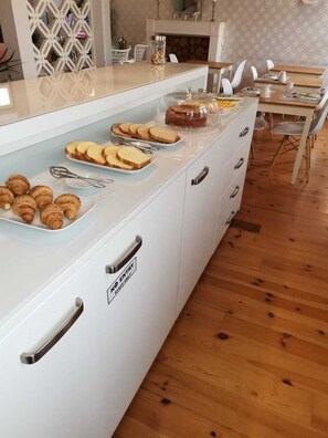 Petit déjeuner buffet compris tous les jours
