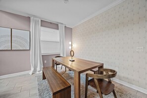 Dining - Prime Disney Area ºoº Modern Decor Pool and Spa - Family Escape! (Kissimmee)