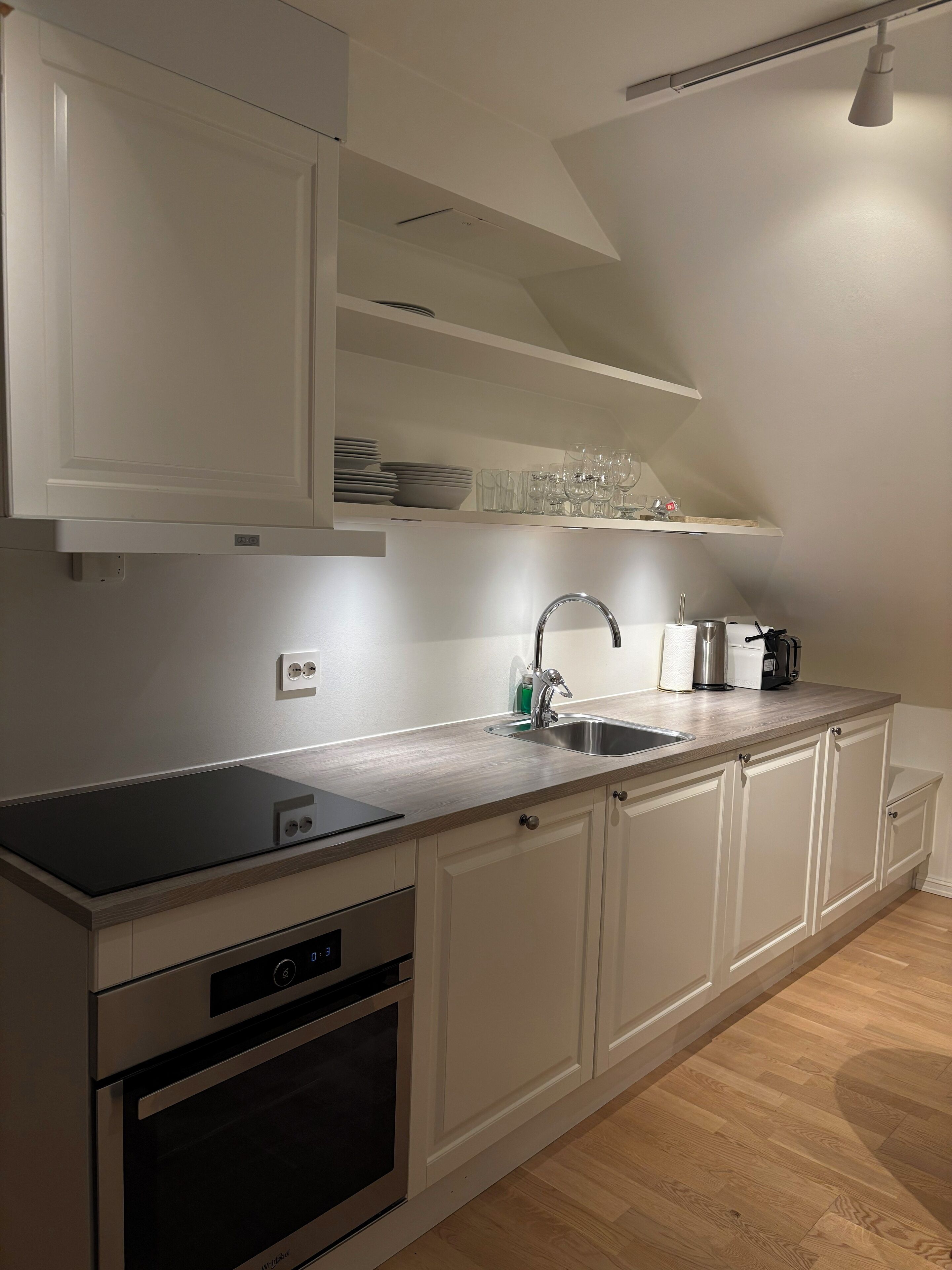 City-Penthouse | Eigene Küche | Großer Kühlschrank, Ofen, Geschirrspüler, Espressomaschine