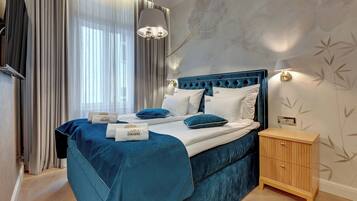 Leilighet – superior, byutsikt | 2 soverom, allergitestet sengetøy og individuelt dekorert