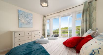 Dog friendly, two bedroom holiday apartment with balcony in Mortehoe, North Devon.