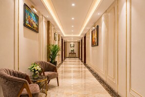 Lobby - Hotel Le Premier (New Delhi)