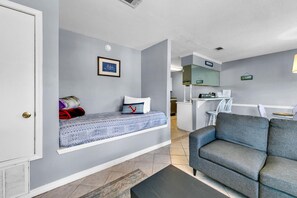 1 bedroom, iron/ironing board, free WiFi, bed sheets