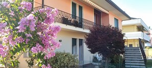 Exterior detail - Charming and peaceful apartment at the Thermal Baths. (Montegrotto Terme)