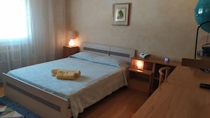 3 bedrooms, desk, iron/ironing board, WiFi - Charming and peaceful apartment at the Thermal Baths. (Montegrotto Terme)