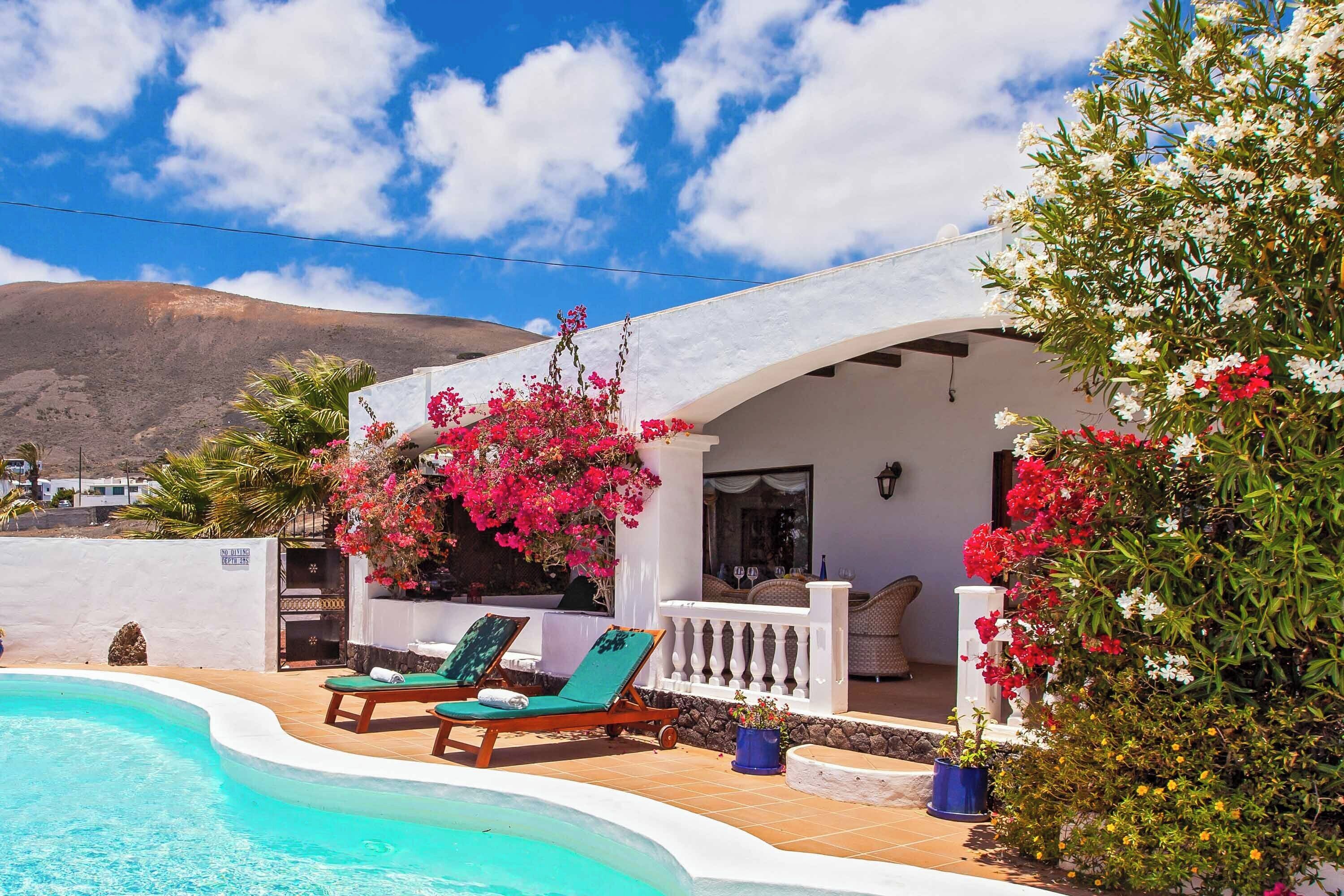 Villa (4 Bedrooms) | Extérieur