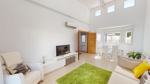 TV - Villa Besugo R-Murcia Holiday Rentals Property (Roldan)