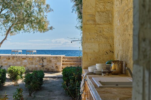 Villa Plomari On The Sea- Entire House or Split Villa