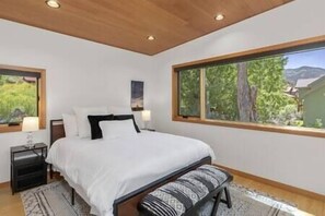 4 Schlafzimmer, Bügeleisen/Bügelbrett, WLAN, Bettwäsche