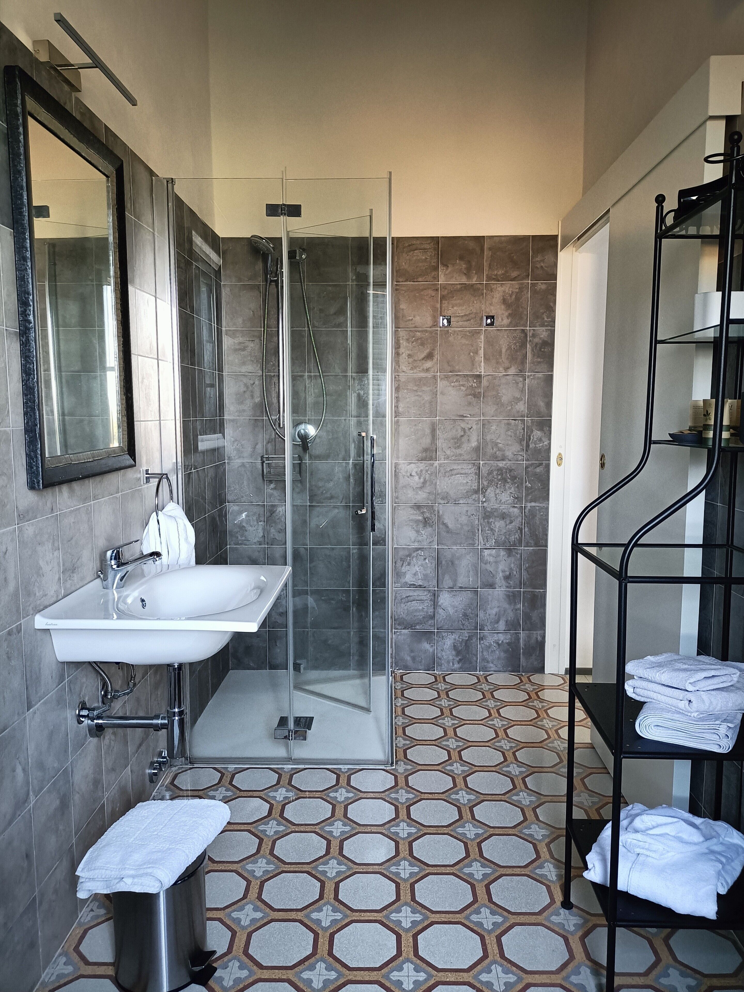 Chambre Supérieure Double ou avec lits jumeaux, vue jardin | Salle de bain