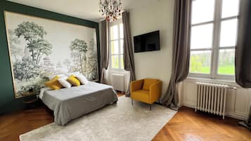 12 habitaciones, wifi y ropa de cama
