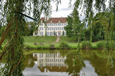 Christmas or New Year in a magnificent Château with accommodation for 35 people