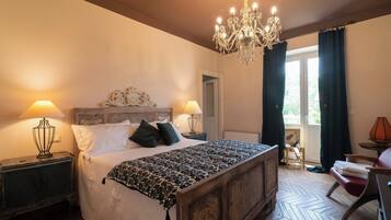 In-room safe, blackout curtains, soundproofing, free WiFi