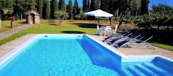 Beautiful villa with private pool in large garden in one of the borghi più belli
