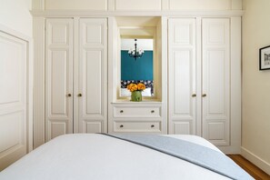 4 bedrooms, iron/ironing board, WiFi, bed sheets - Luxurious penthouse with a view (Firenze)