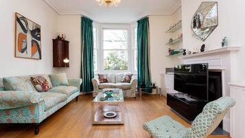 3 bedrooms, Internet