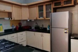 냉장고, 전자레인지, 오븐, 전기 주전자