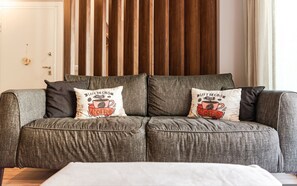 Apartment | 1 bedroom - Luxury Seaview Apartment Free Parking (Vlorë)