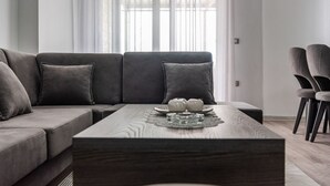House - City Escape Apartment Cozy 2BR (Rrethinat)