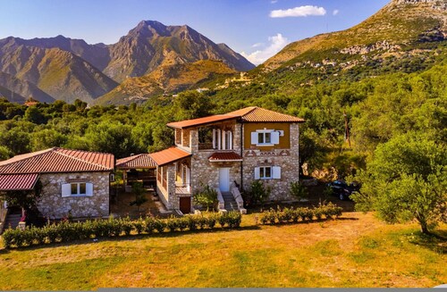 Siar The Large Villa