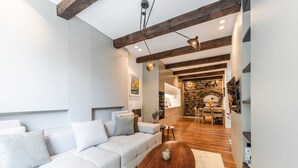 Unclassified image, 4 of 69, button - Luxury Living in Shkoder s Historic Heart (Shkodër)