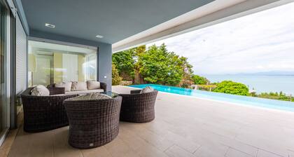 Exclusive Lake Villa