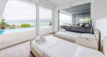 Exclusive Lake Villa