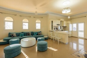 บ้านพัก | 5 ห้องนอน