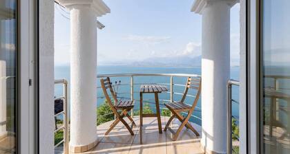 The Lake House 2 in Shkod r