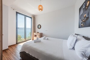 1 bedroom - Exclusive Seafront Apartments Apartment 2 (Orikum)