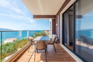 Room - Exclusive Seafront Apartments Apartment 2 (Orikum)
