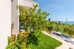 House | 2 bedrooms - Exclusive Seafront Apartments Apartment 3 (Orikum)
