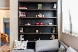 2 bedrooms - Cozy Family Apartment (Tirana)