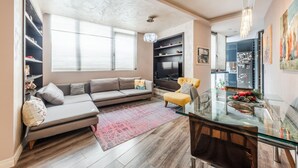 Room - Cozy Family Apartment (Tirana)