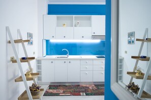 3 bedrooms - Central Seaview Apartment 2BR in Vlor (Vlorë)