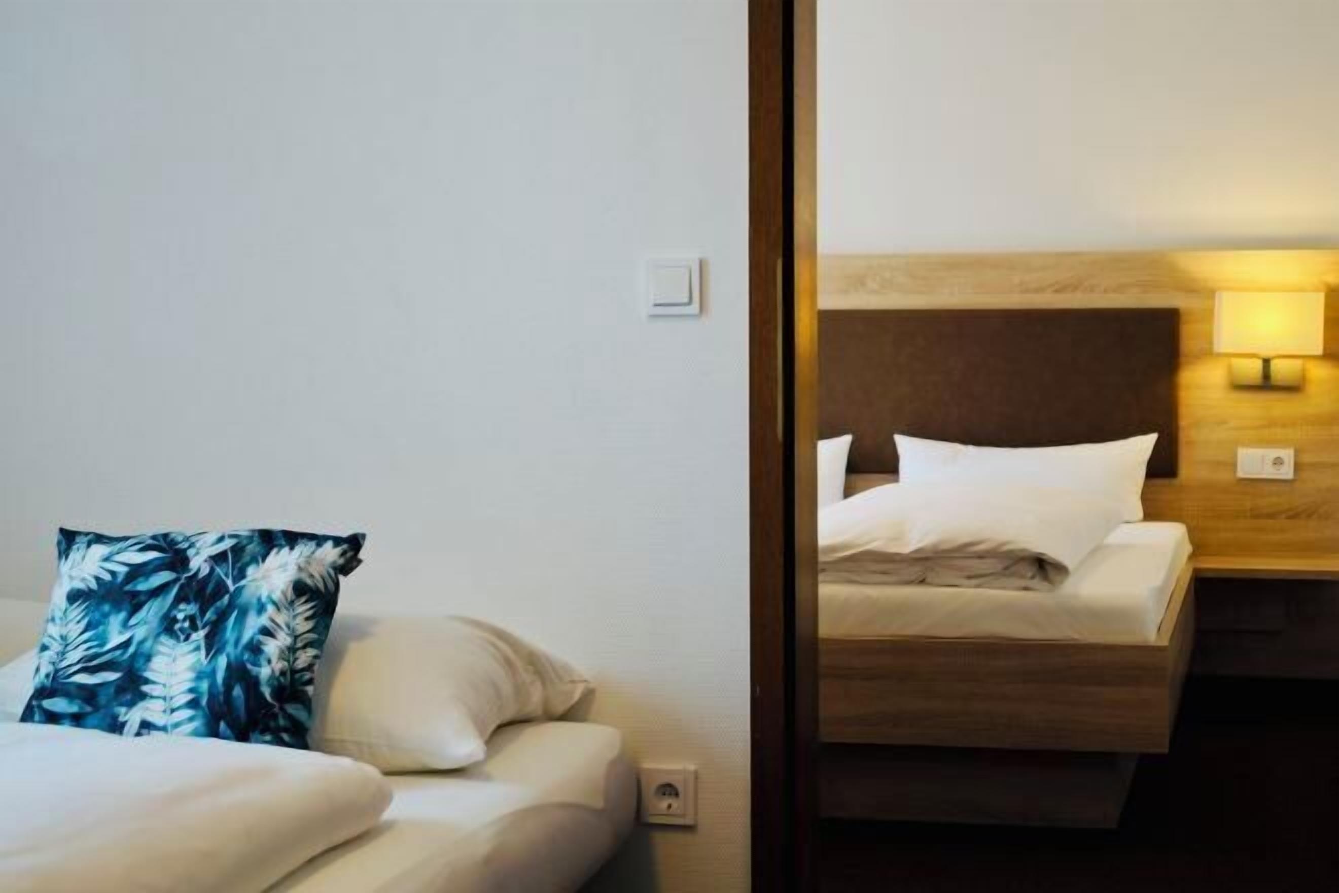 Desk, laptop workspace, free WiFi, bed sheets