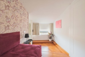1 bedroom, desk, free WiFi