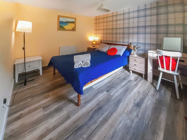 3 bedrooms, free WiFi, bed sheets