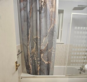 House | Bathroom