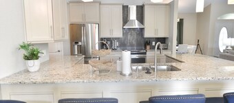 Charming 3-bedroom house with AC,WiFi and HEATED POOL in welcoming Rotonda West