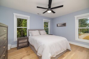 5 quartos, ferros/tábuas de passar roupa, Wi-Fi de cortesia