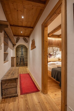 2 多间卧室、熨斗/熨衣板、免费 WiFi、床单