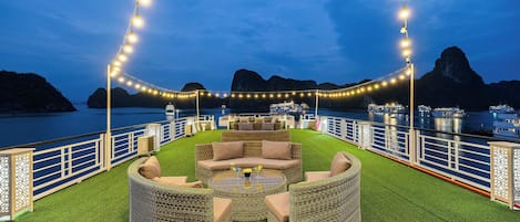 Sundeck