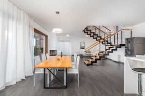 Dining - Villa Terra Grigia - beautiful mediterranean villa with private infinity pool (Sveti Petar U Sumi)