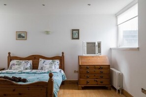 Casa | 5 dormitoris, planxa i posts de planxar, wifi gratuïta i roba de llit