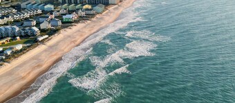 Loggerhead Inn & Suites - Two Queen Room in hotel in Surf City, North Carolina