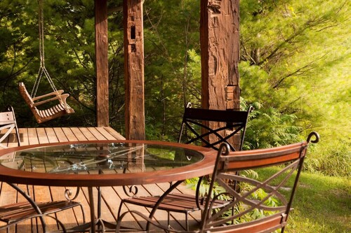 "Enchanting Romantic Getaway: A Perfect Escape for Couples"