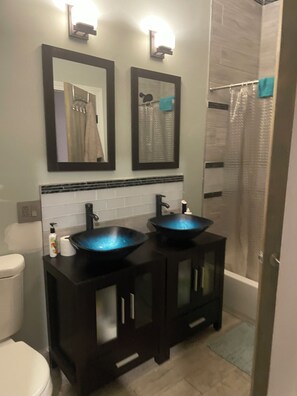 Towels, soap, toilet paper