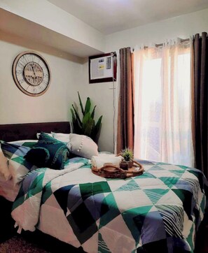 1 bedroom, WiFi, bed sheets - Relaxing Suite Near Tourist Spots (Tagaytay)