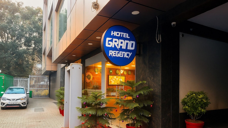Hotel Grand Regency by JMD Group Near Delhi IGI Airport